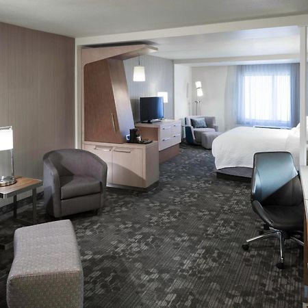 คอร์ตยาร์ด ฟอร์ตเวิร์ธ แอท อลิอันซ์ ทาวน์ เซ็นเตอร์ Hotel ฟอร์ตเวิร์ท ภายนอก รูปภาพ